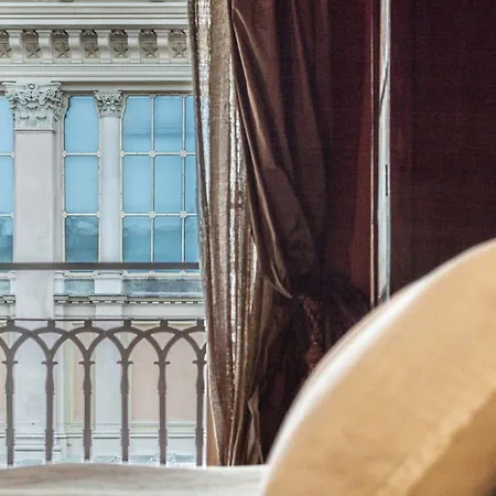 A Due Passi Dalla Mole Antonelliana By Wonderful Italy * 都灵